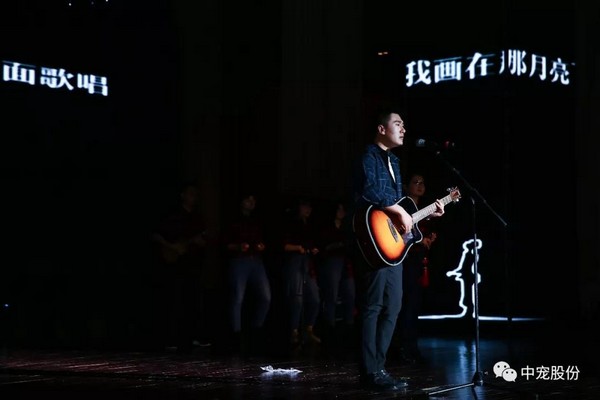 4d405d489c7c4223a8d27d03151e1438