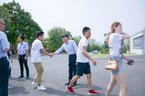 b953186f54ed42cd9c8aeb8ac6844c43