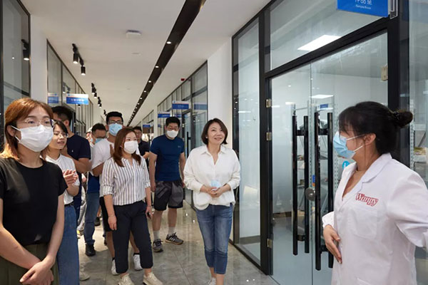 3dbe1c1e657c40a18536067e4eac1fde